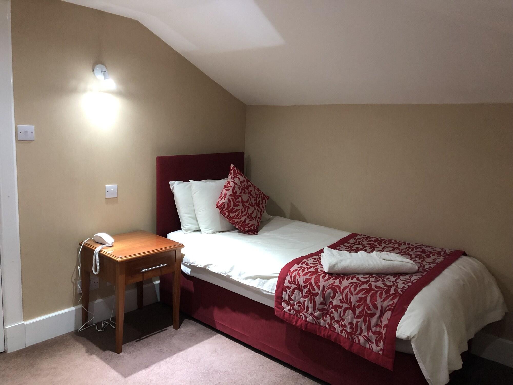 Laichmoray Hotel 3*