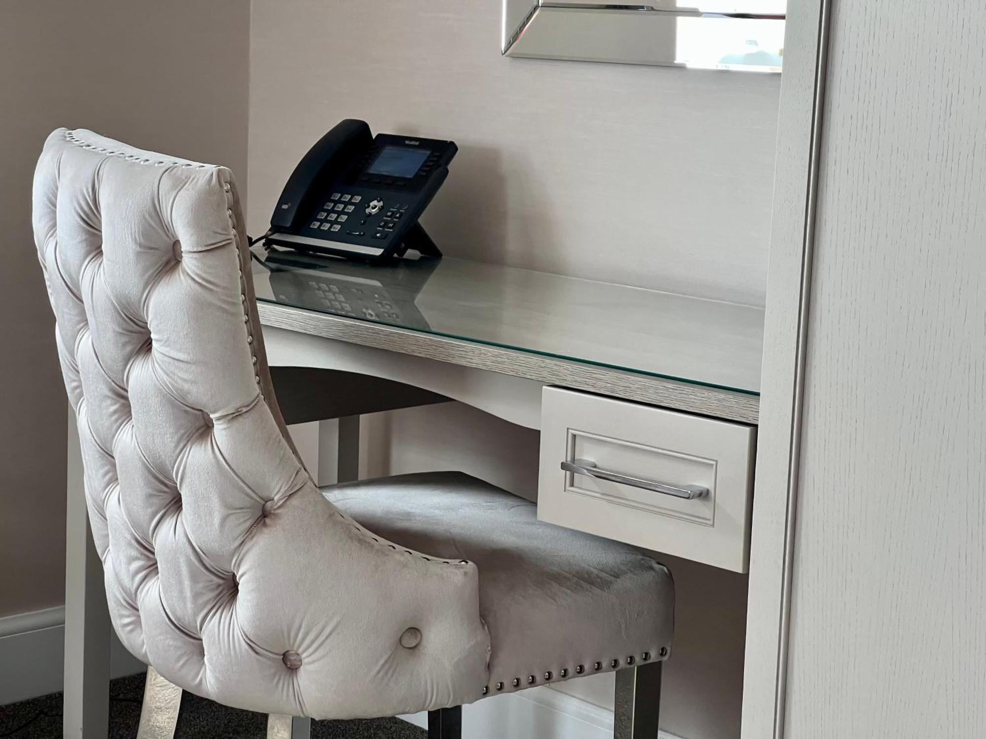 Laichmoray Hotel 3*